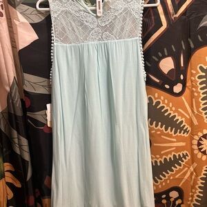 Elegant Lace Trim Sleepwear in Light Blue